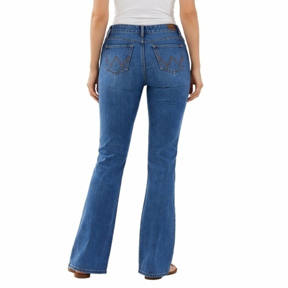 Wrangler Cowgirl Cut Jeans Women 13/14 x 34 Medium Wash Western Denim bootcut